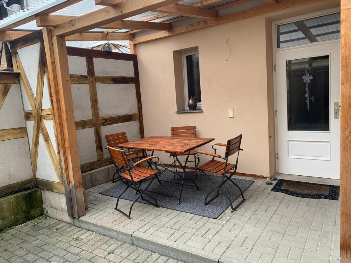 Delux Ferienwohnung Kunstgalerie Und Ilmradweg Kranichfeld 외부 사진